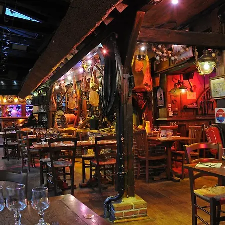 Luxury Entirely Next To The Eiffel Tower - Hotel