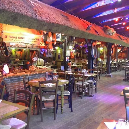 Luxury Entirely Next To The Eiffel Tower - 2* Paris