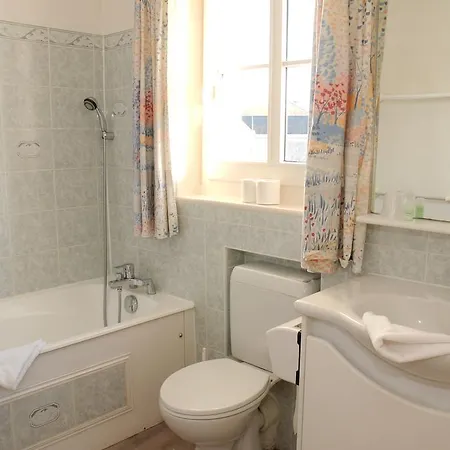 ホテル Luxury Entirely Next To The Eiffel Tower - パリ